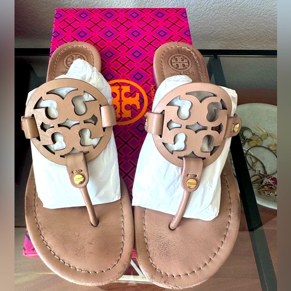 Tory Burch Miller Sandal in Light Makeup size 8 - Picture 1 of 4